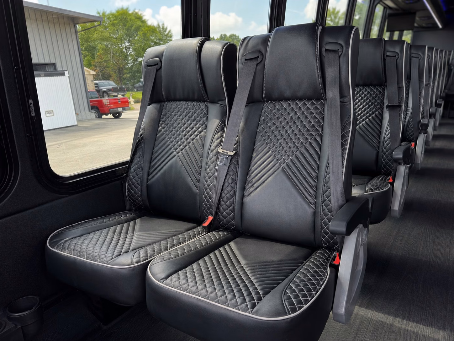 detroit lions fan bus rentals from sterling heights to ford field
