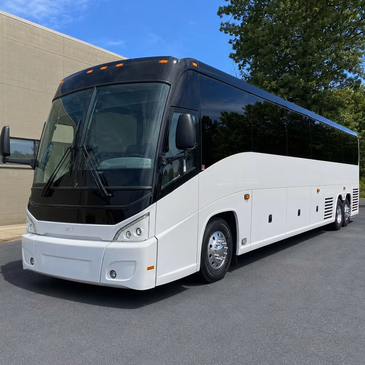 sports teams and fan groups long distance charter bus rentals from sterling heights